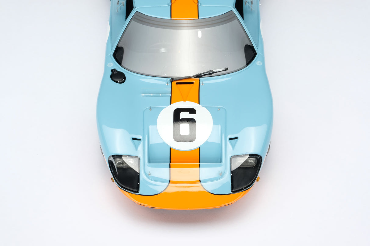 Amalgam Ford GT40 - 1969 Le Mans Winner 1:18 Scale Model