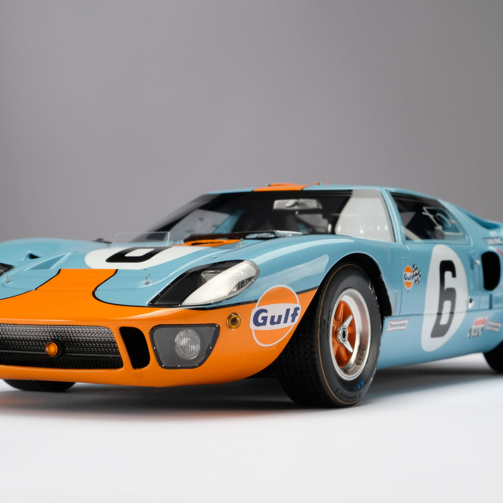 Amalgam Ford GT40 - 1969 Le Mans Winner 1:18 Scale Model