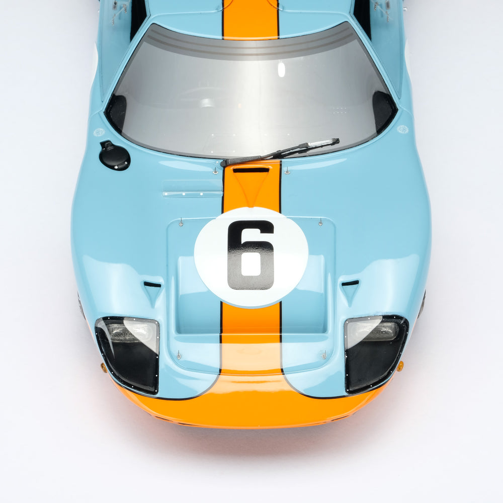 Amalgam Ford GT40 - 1969 Le Mans Winner 1:18 Scale Model