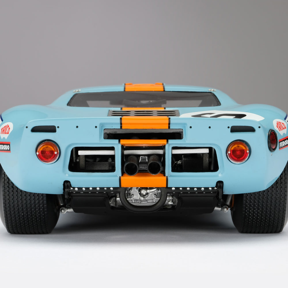 Amalgam Ford GT40 - 1969 Le Mans Winner 1:18 Scale Model